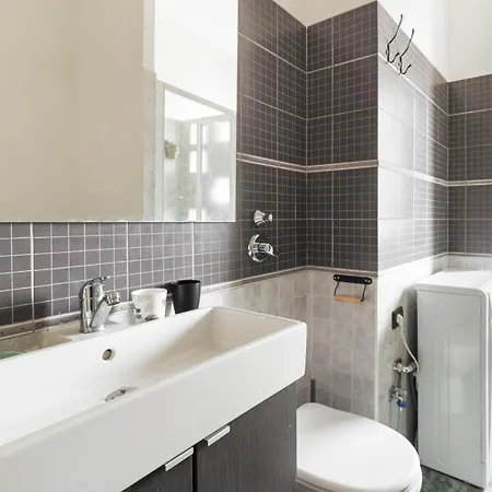 Pasteur Modern With Terrace! דירה מילאנו